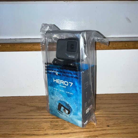 GoPro Camera HERO7, Silver - Picture 1 of 5